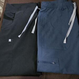FIGS Cairo Cargo Scrub Pants, Colour Dark Harbour, Size M/S, Pants Colour Black